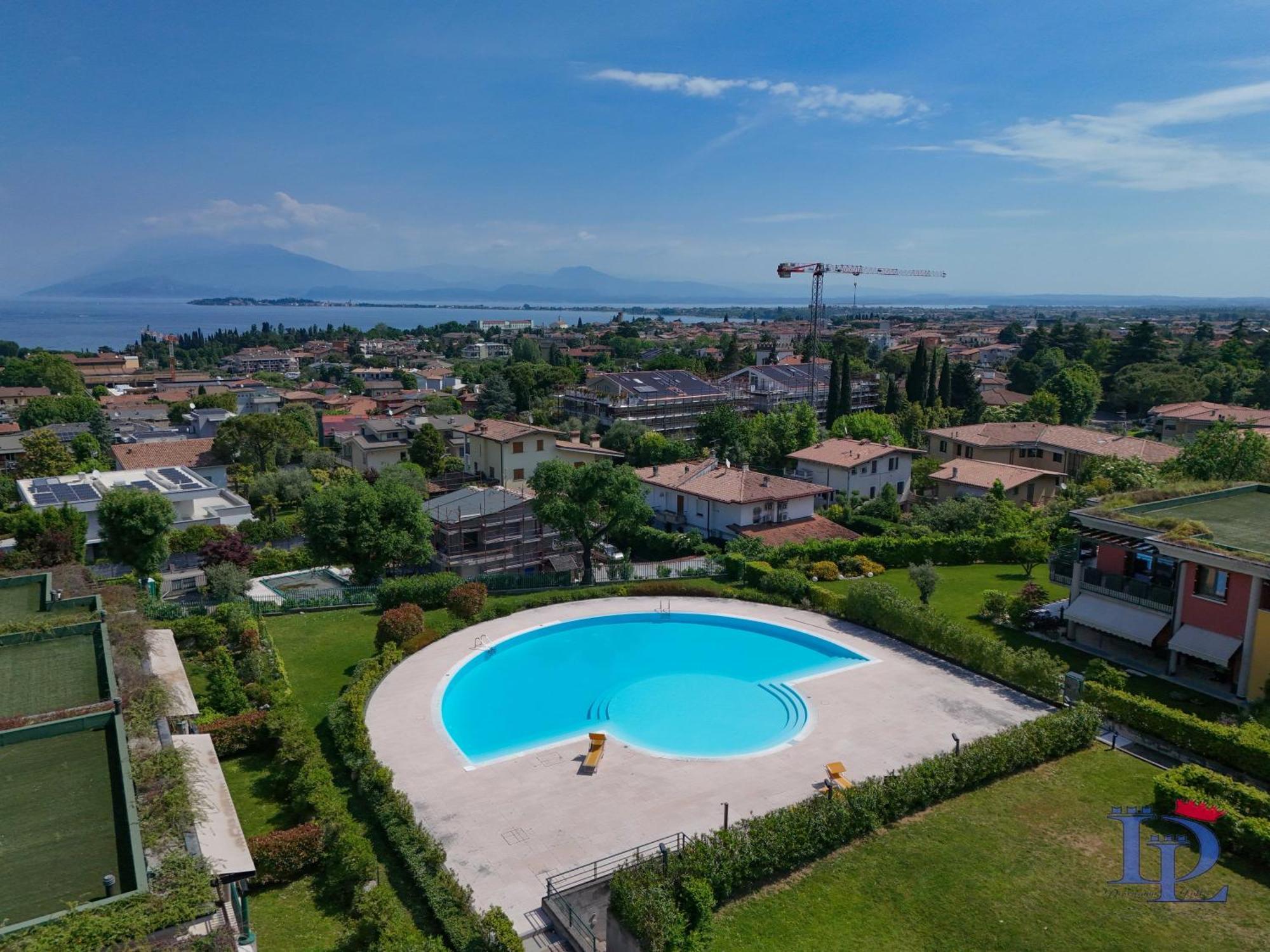 Desenzanoloft Official Partner Marriott Homes & Villas - Paradise Lake View In A 5 Pools Exclusive Residence Дезенцано-дель-Гарда Экстерьер фото