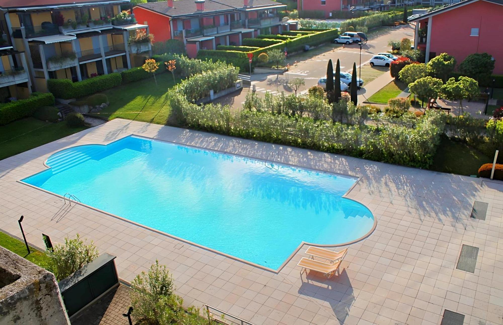 Desenzanoloft Official Partner Marriott Homes & Villas - Paradise Lake View In A 5 Pools Exclusive Residence Дезенцано-дель-Гарда Экстерьер фото